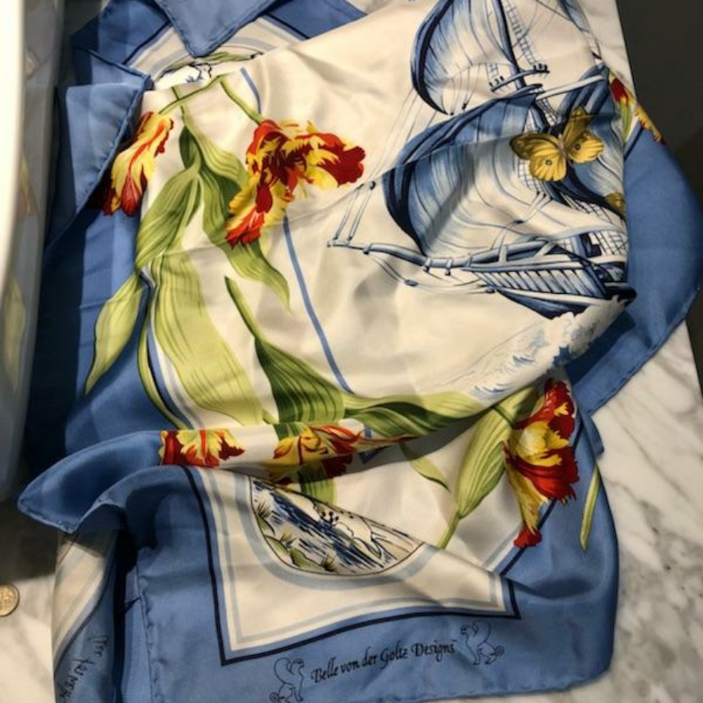 Scarf - Picture 3 of 4